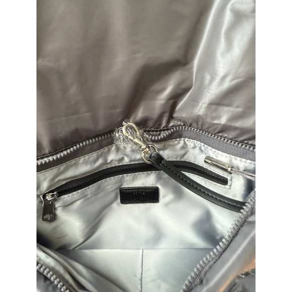 NWT Caraa x Athleta Quilted Convertible Crossbody Bag Gray Puffer - Picture 7 of 8